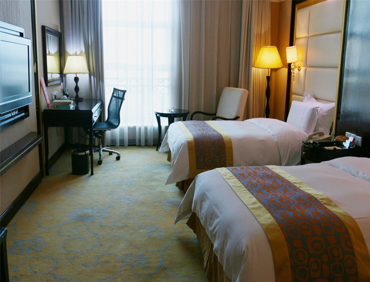 City Hotel Foshan Exterior photo